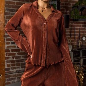 Cinnamon Plisse Lettuce Hem Long Sleeve Button Up Blouse